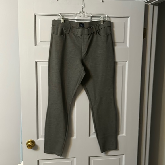 J. Crew Pants - J Crew Gray Straight Leg Ponte Knit Pant